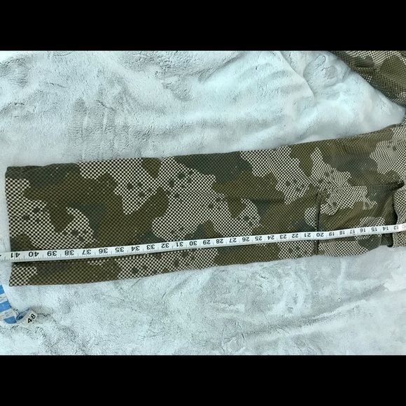 Levi’s Fatigue Cargo Pants - Picture 4 of 7